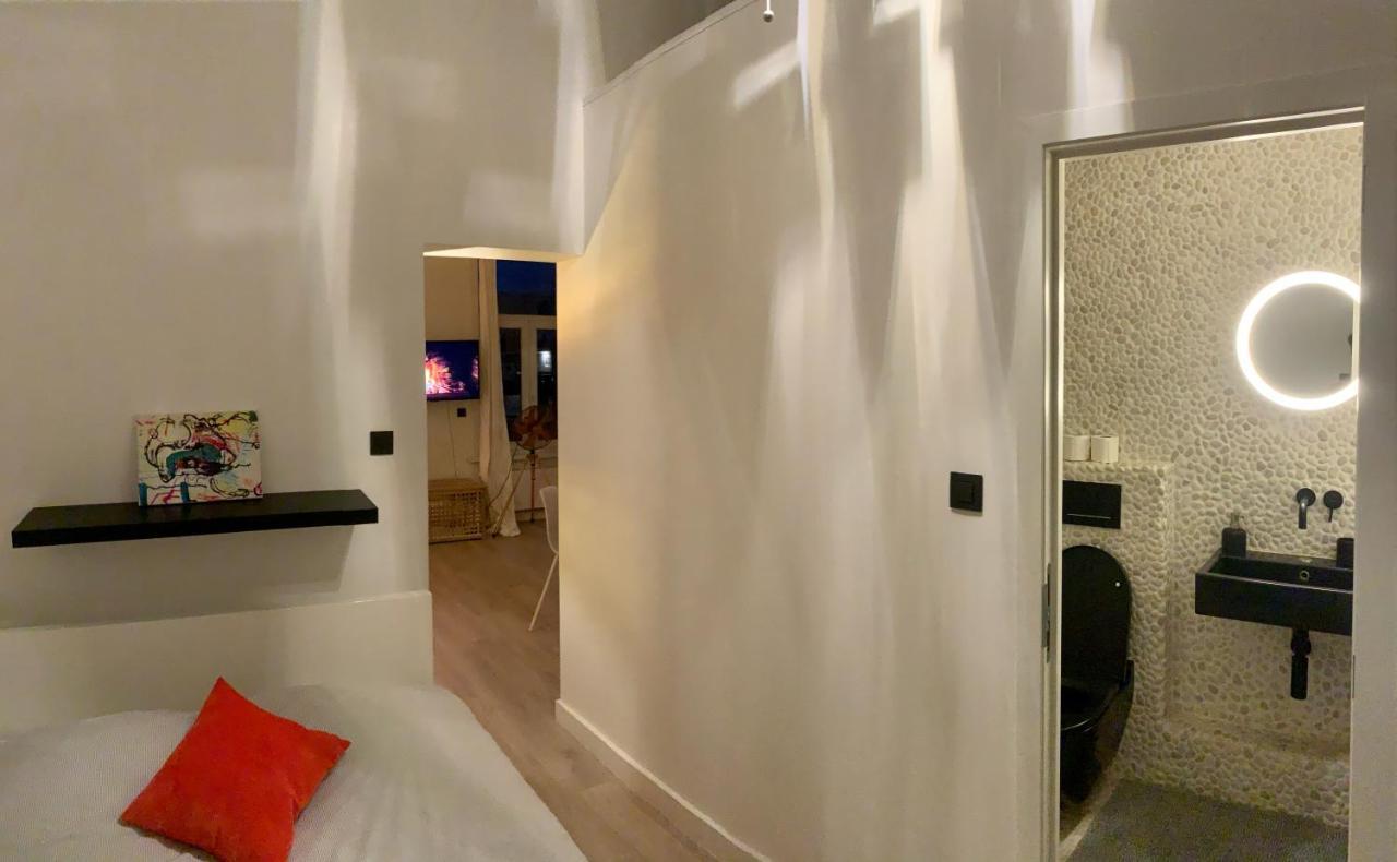 Sleep Inn - Black And White Modern Flat With Cityview Антверпен Екстер'єр фото