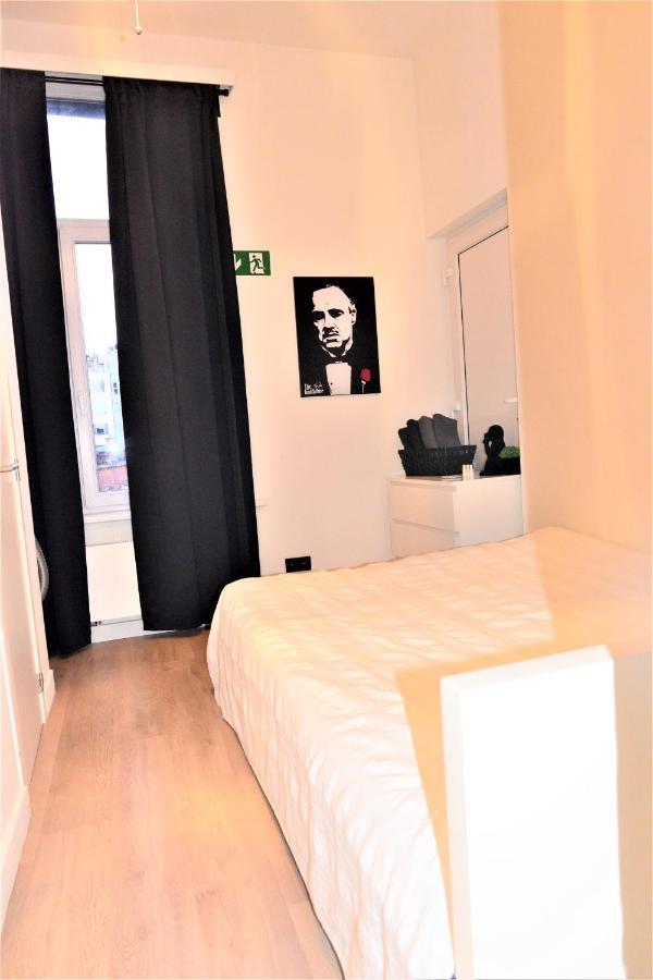 Sleep Inn - Black And White Modern Flat With Cityview Антверпен Екстер'єр фото