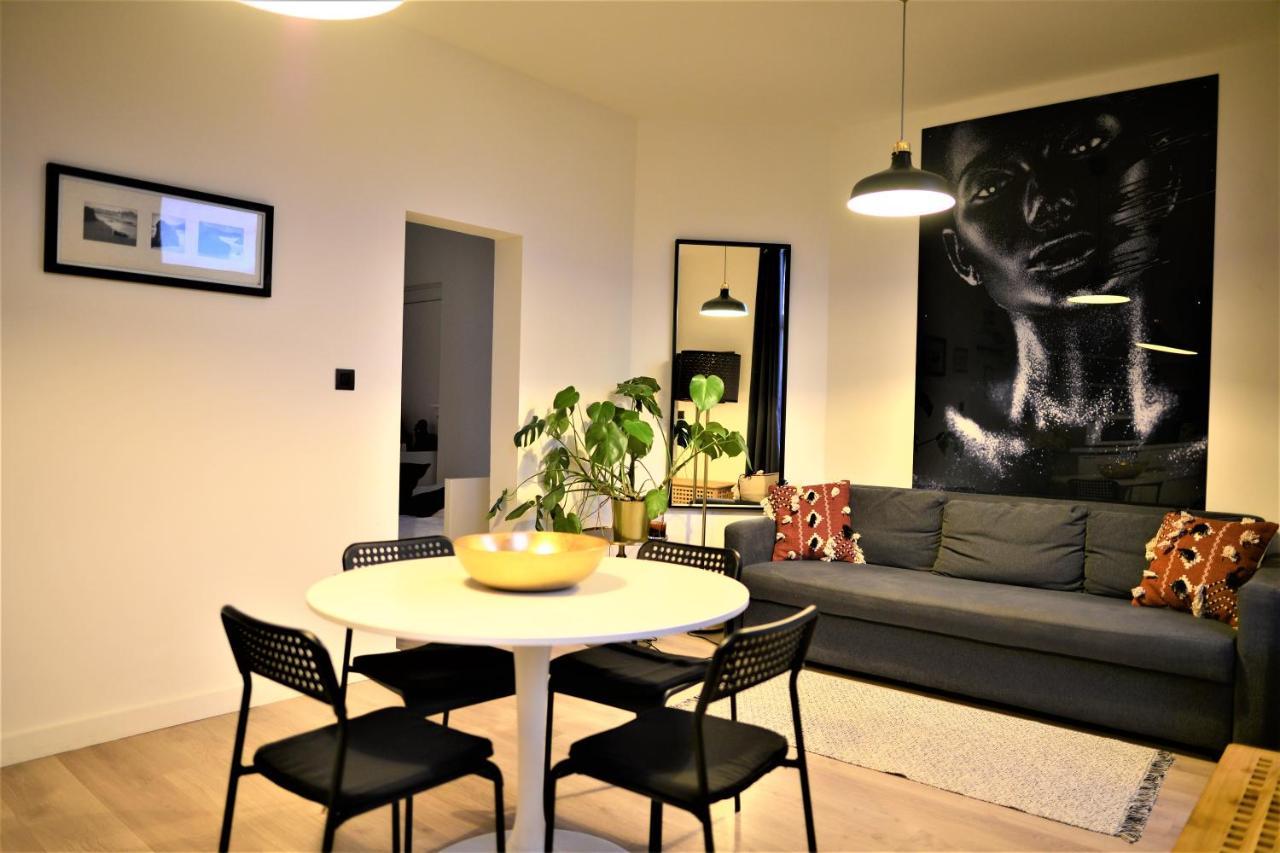 Sleep Inn - Black And White Modern Flat With Cityview Антверпен Екстер'єр фото